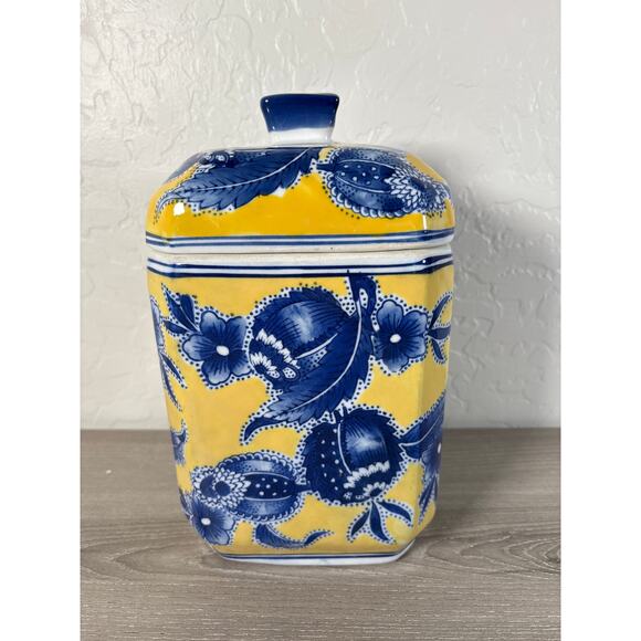 Chinese Chinoiserie-Inspired BLUE & YELLOW Rectangular Lidded Canister 10